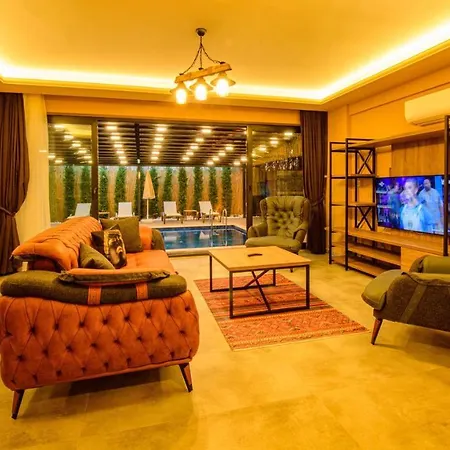 Söğüt 1 - 4 Bedroom With Jacuzzi In Villa *