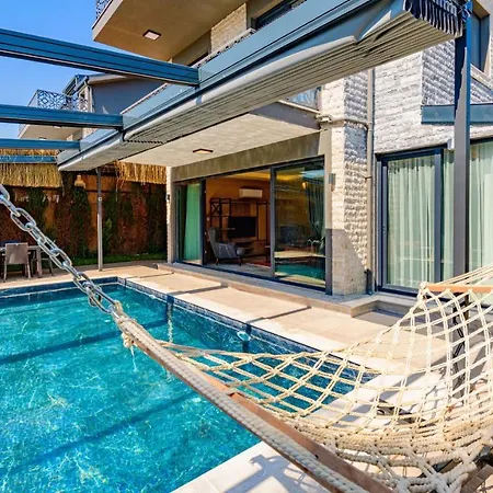 Söğüt 1 - 4 Bedroom With Jacuzzi In Villa *