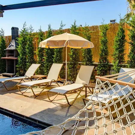Söğüt 1 - 4 Bedroom With Jacuzzi In Villa *