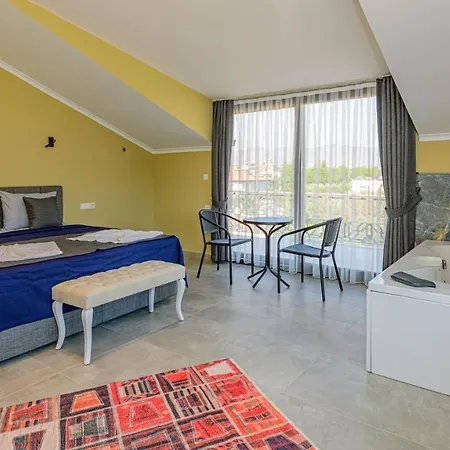Soeguet 1 - 4 Bedroom With Jacuzzi In * Fethiye