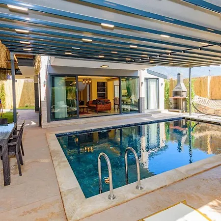 Villa Soeguet 1 - 4 Bedroom With Jacuzzi In Fethiye