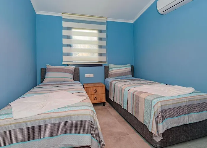 Söğüt 1 - 4 Bedroom With Jacuzzi In Villa *