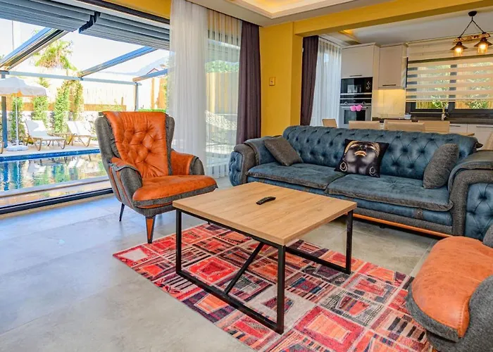 Söğüt 1 - 4 Bedroom With Jacuzzi In Villa *