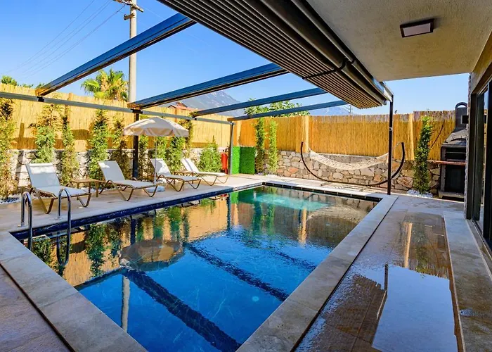 Söğüt 1 - 4 Bedroom With Jacuzzi In Fethiye