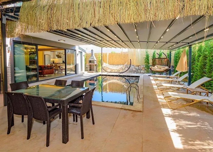 Söğüt 1 - 4 Bedroom With Jacuzzi In *