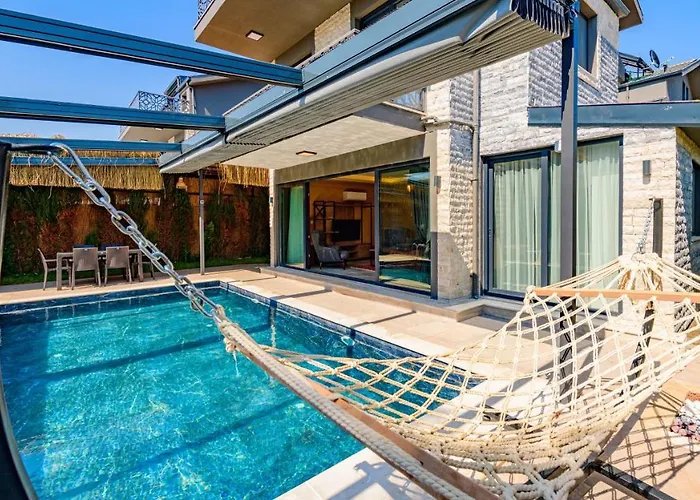 Söğüt 1 - 4 Bedroom With Jacuzzi In Villa *