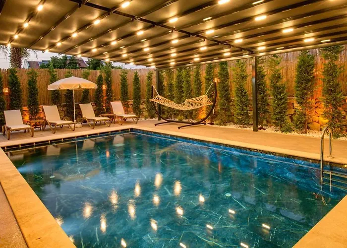 Villa Söğüt 1 - 4 Bedroom With Jacuzzi In