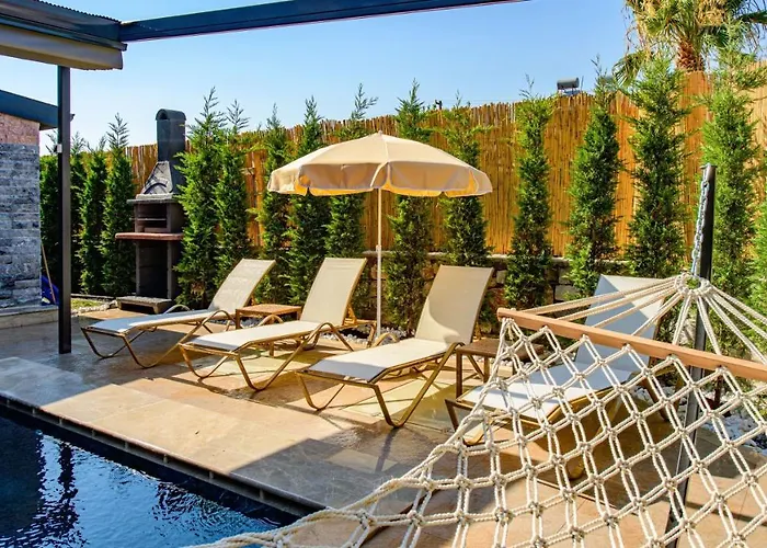 Söğüt 1 - 4 Bedroom With Jacuzzi In Villa *