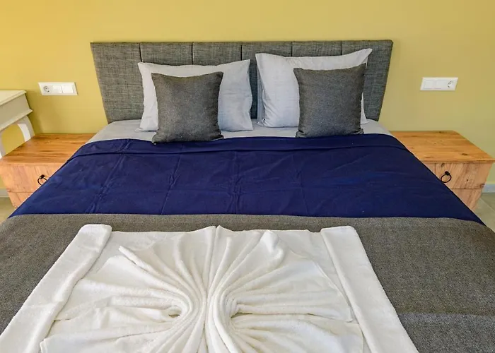 Villa Söğüt 1 - 4 Bedroom With Jacuzzi In Fethiye