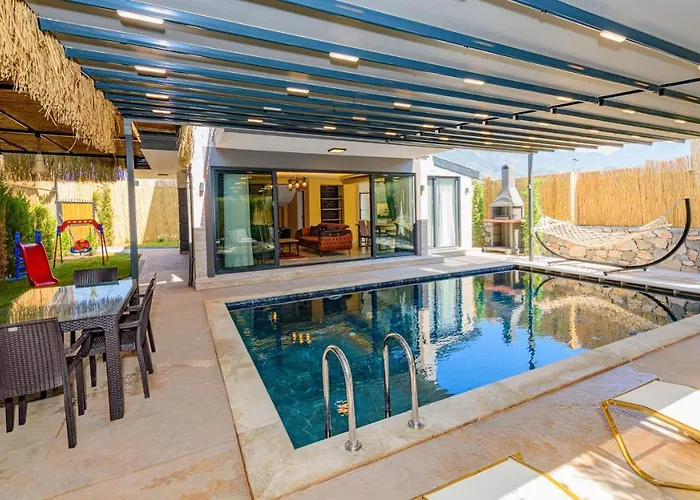 Villa Söğüt 1 - 4 Bedroom With Jacuzzi In Fethiye