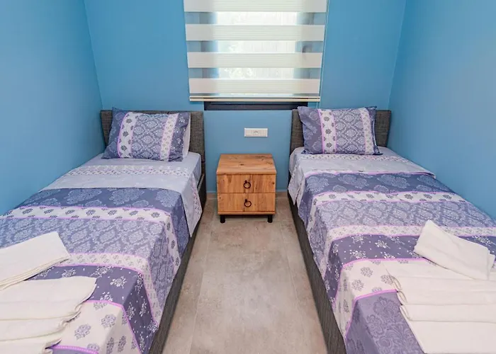 Villa Söğüt 1 - 4 Bedroom With Jacuzzi In *