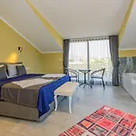 Soeguet 1 - 4 Bedroom With Jacuzzi In فتحية