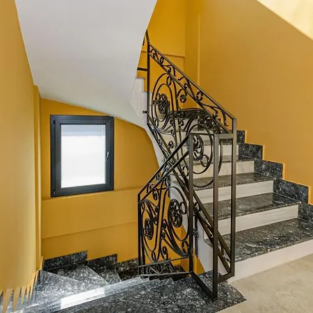 Soeguet 1 - 4 Bedroom With Jacuzzi In